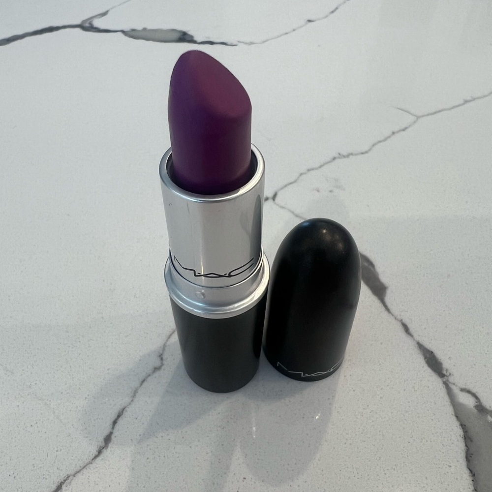 MAC Cosmetics Heroine Lipstick